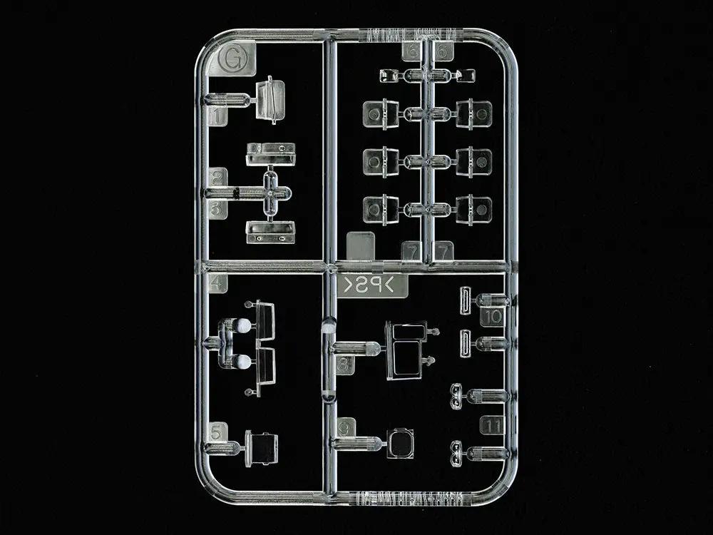 Tamiya 1:35 GERMAN MAIN BATTLE TANK LEOPARD 2 A7V Plastic Model Kit