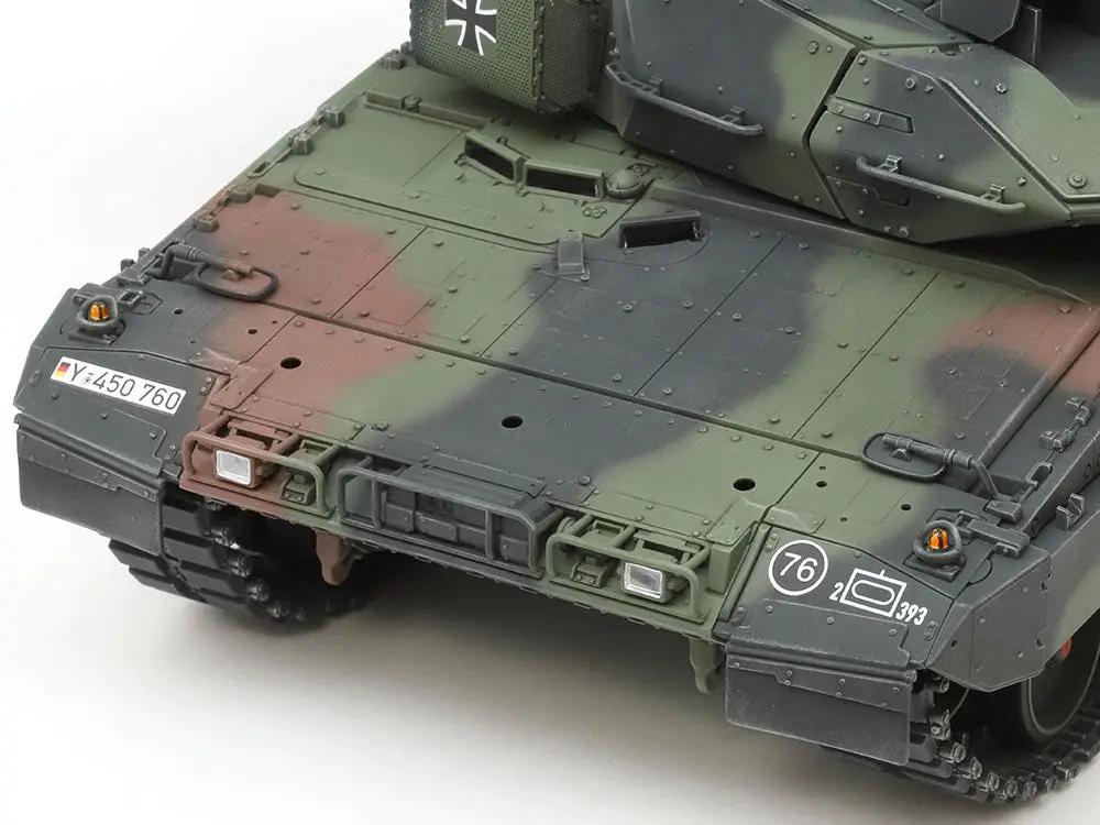 Tamiya 1:35 GERMAN MAIN BATTLE TANK LEOPARD 2 A7V Plastic Model Kit