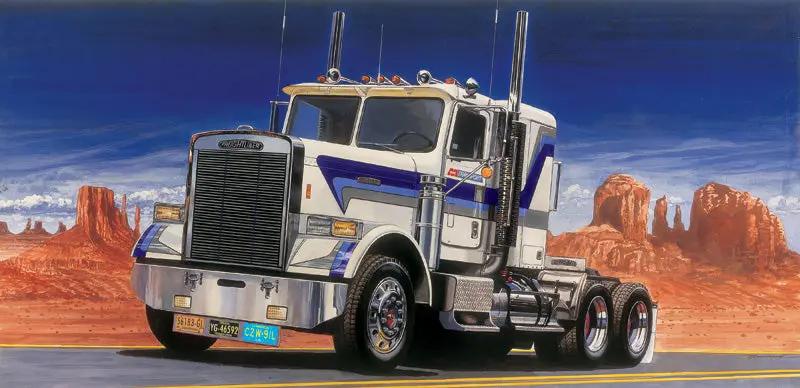 Italeri 1/24 Freightliner FLC Plastic Model Kit