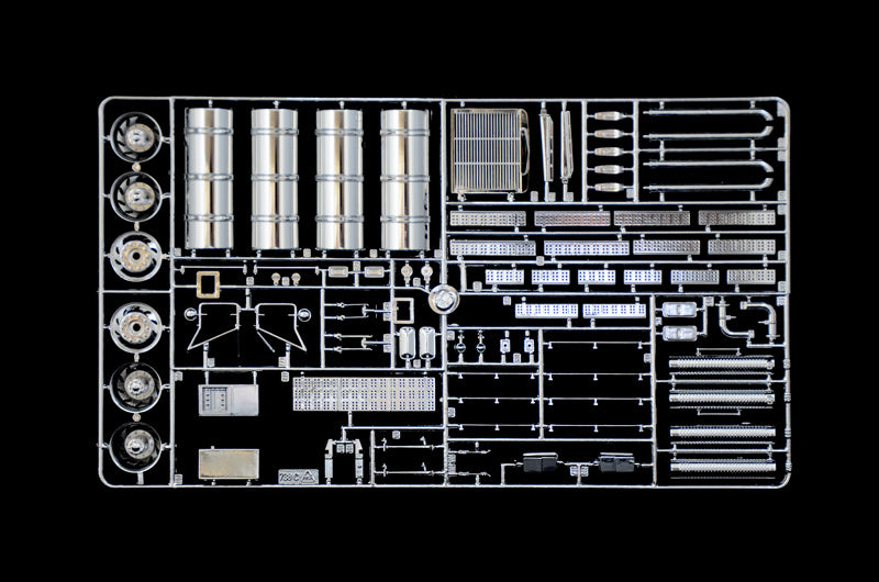 Italeri 1/24 FREIGHTLINER FLD 120 SPECIAL Plastic Model Kit Italeri
