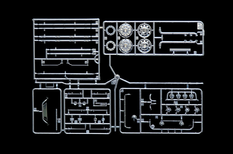 Italeri 1/24 VOLVO F16 GLOBETROTTER Plastic Model Kit&nbsp; Italeri