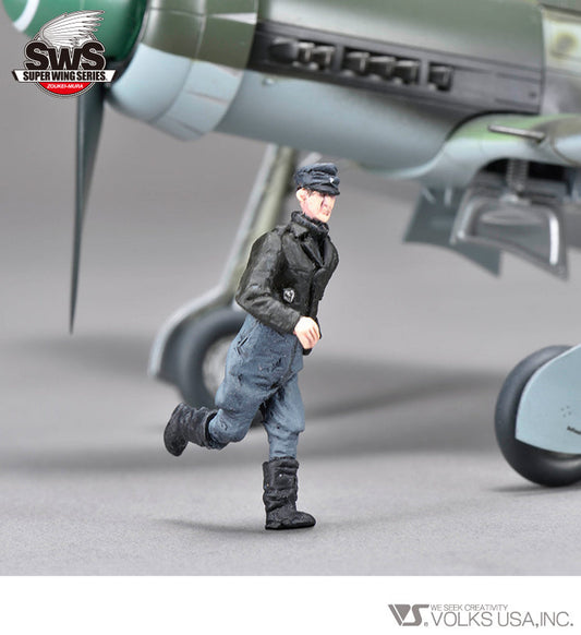 Zoukei Mura 1/48 Ta 152 H-1 Emergency Takeoff Pilot