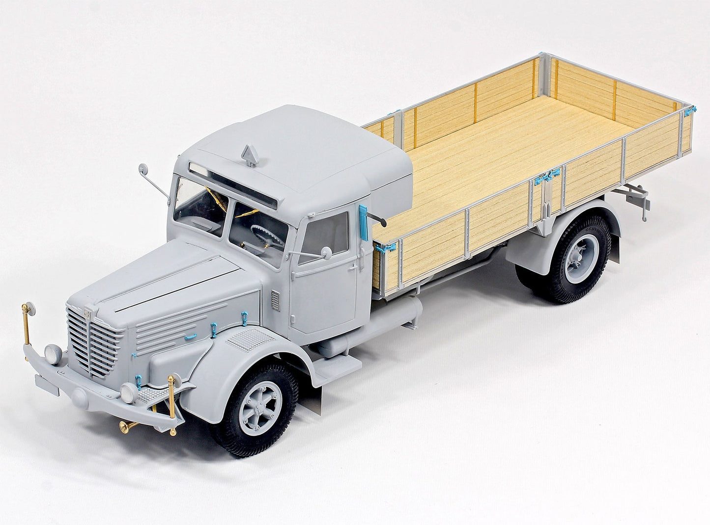 Revell Platinum 1/24 Büssing 8000 S 13 with trailer Revell