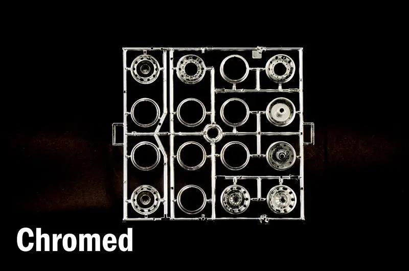 Italeri 1/24 Renault AE500 Magnum Plastic Model Kit