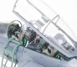 Tamiya 1:32 Mcdonnell Douglas F-15E Strike Eagle w/Bunker Buster