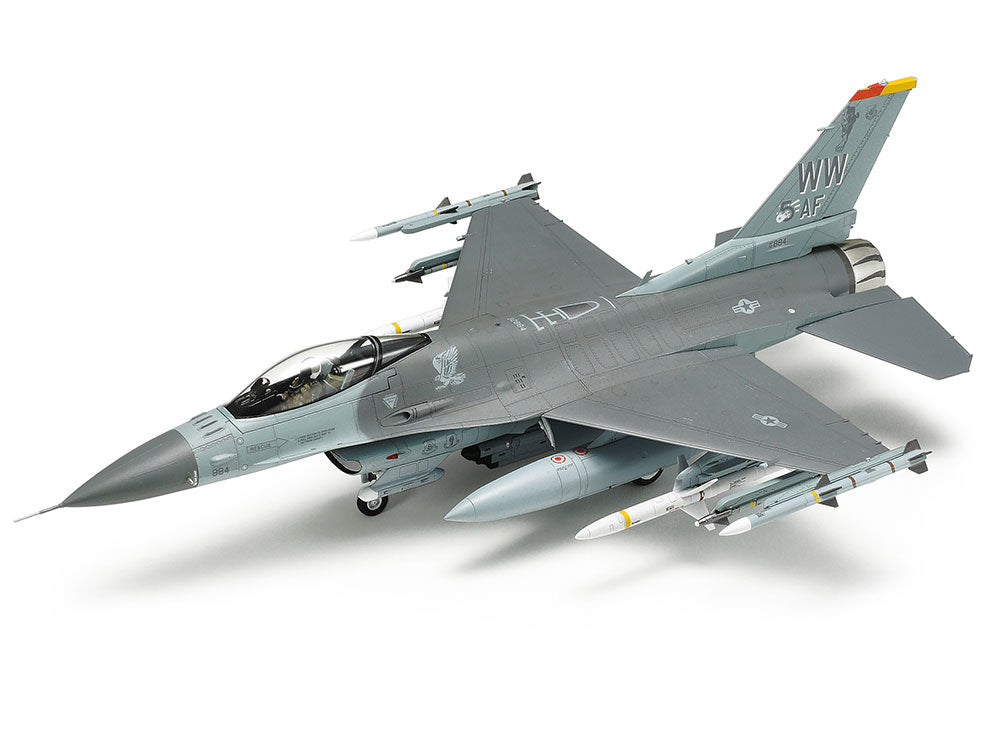 Tamiya 1:72 Lockheed Martin F-16CJ Block 50 Fighting Falcon Plastic Model Kit w/Full Equipment Plastic Model Kit Tamiya