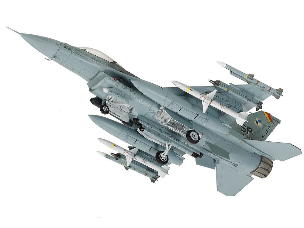 Tamiya 1:72 Lockheed Martin F-16CJ Block 50 Fighting Falcon Plastic Model Kit w/Full Equipment Plastic Model Kit Tamiya