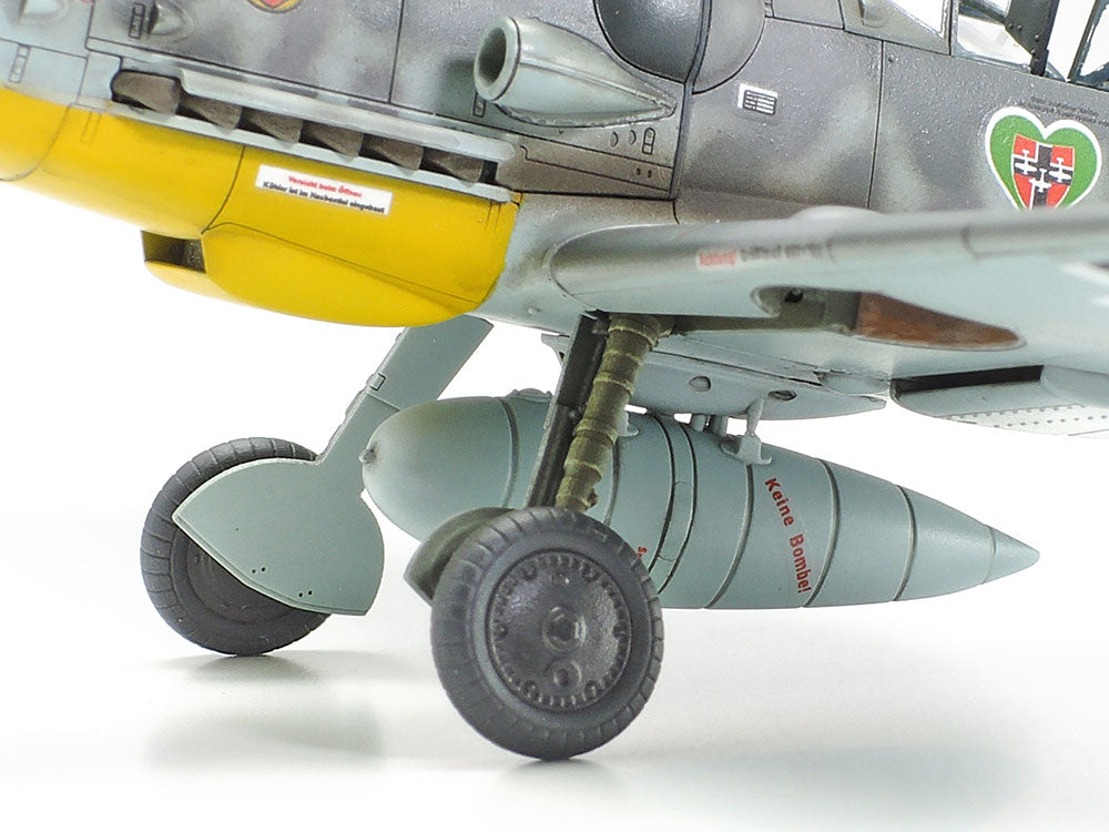 Tamiya 1:72 Messerschmitt Bf109 G-6 plastic Model Kit Tamiya