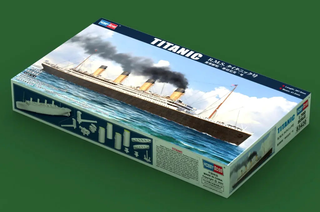 HobbyBoss 1/700 Titanic Plastic Model Kit HobbyBoss