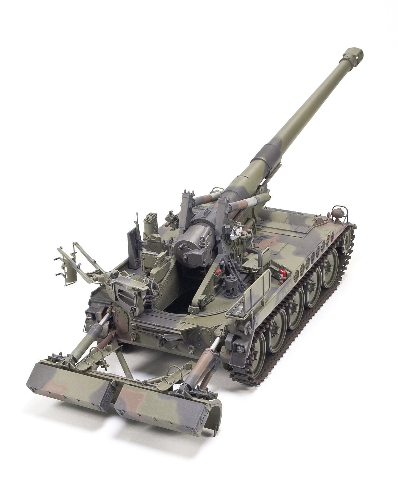 AFV Club 1/35 ROCA M110A2 Howitzer M110A2 203mm Plastic Model Kit AFV Club