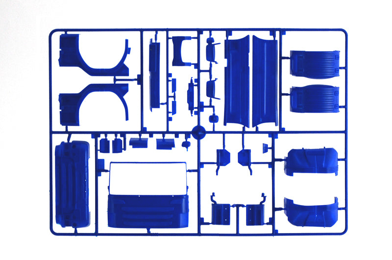 Italeri 1/24 SCANIA R400 STREAMLINE Flat Roof Truck Plastic Model Kit