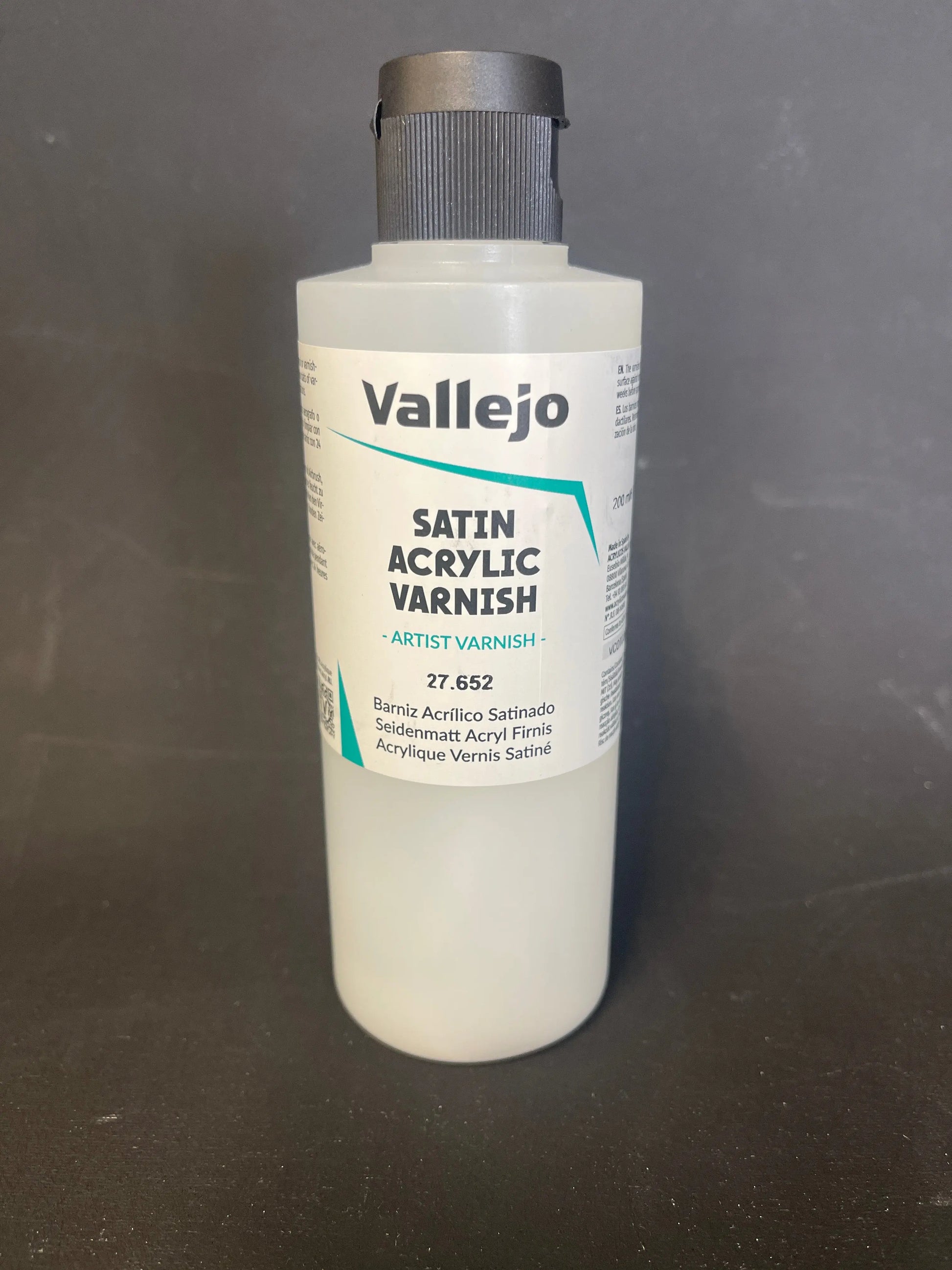 Vallejo Polyurethane Satin Varnish 200 ml Vallejo