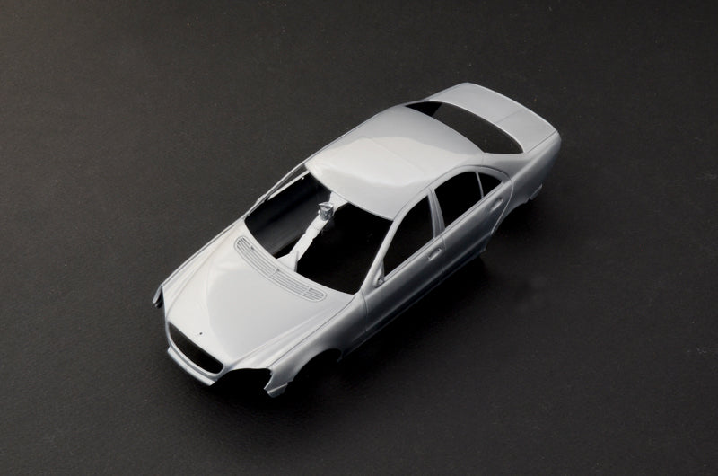 Italeri 1:24 MERCEDES BENZ 600S Plastic Model Kit Italeri