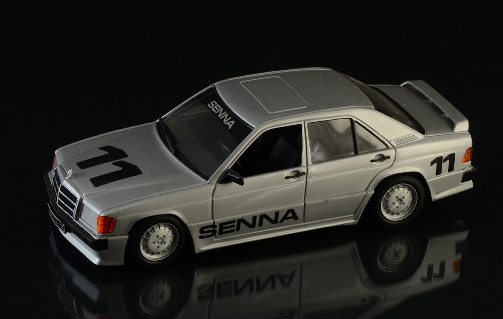 Italeri 1:24 Mercedes-Benz 190E 2.3 16v Plastic Model Kit Italeri