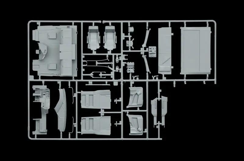 Italeri 1/24 Mercedes-Benz Actros MP4 Big Space Grand Prix Edition Plastic Model Kit