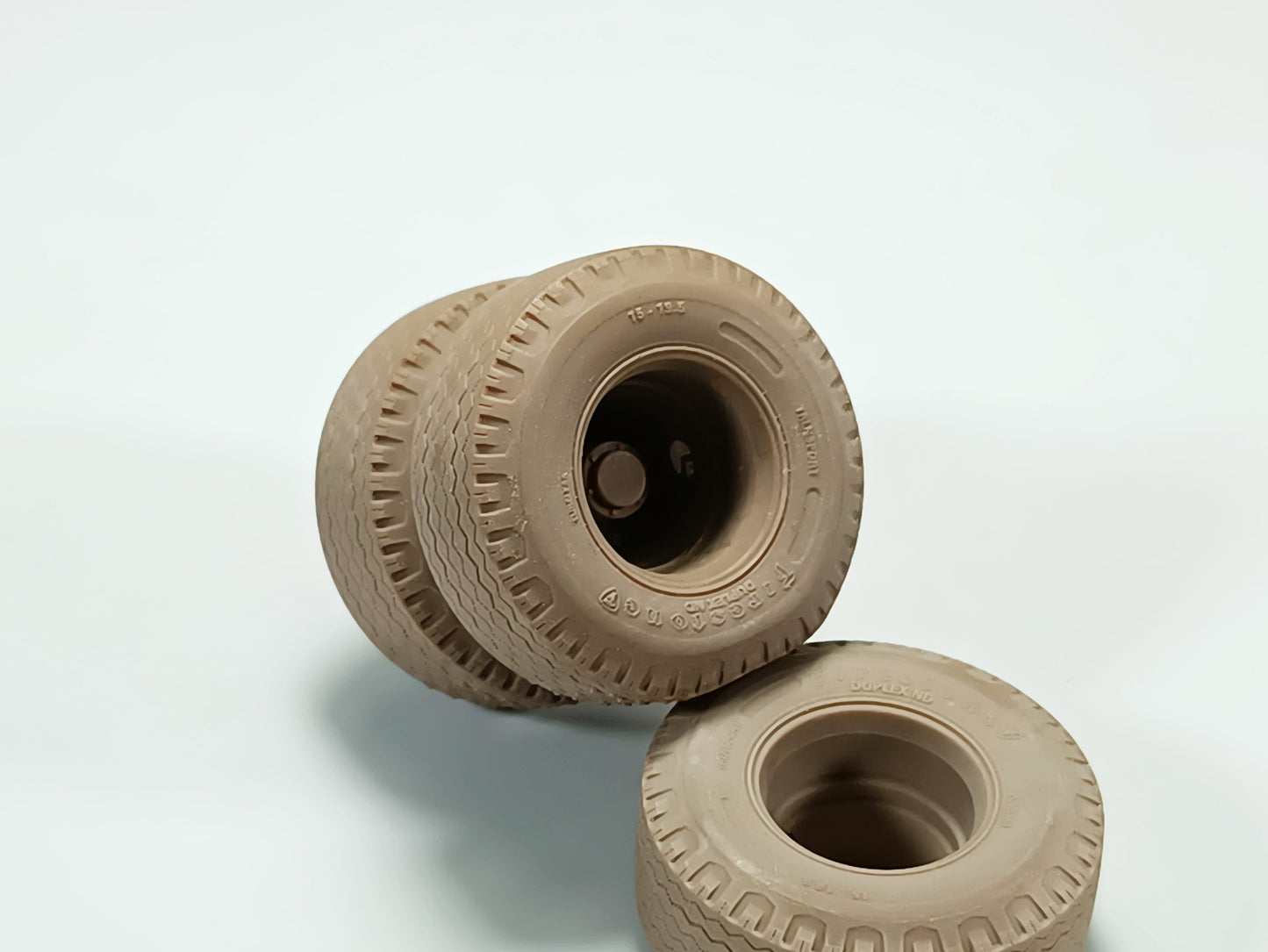 E.T. Model 1/35 US M911 C-HET(8x6) Sagged wheels E.T. Model