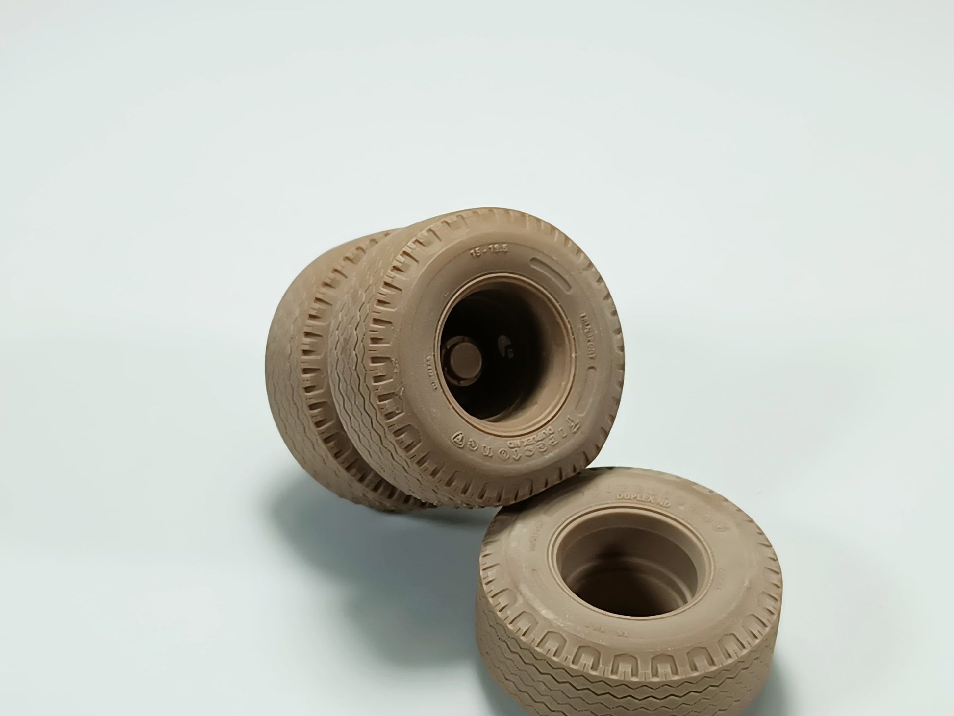 E.T. Model 1/35 US M911 C-HET(8x6) Sagged wheels E.T. Model