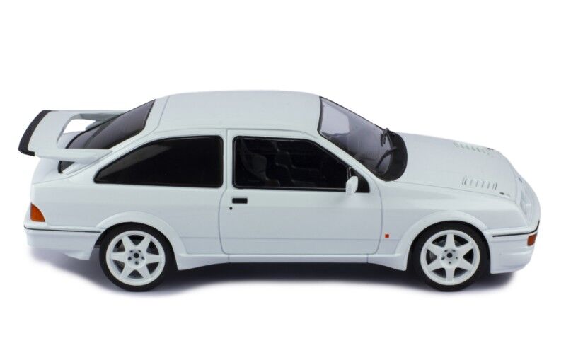 IXO Models 1/18 Ford Sierra RS Cosworth 1988 White IXO Models