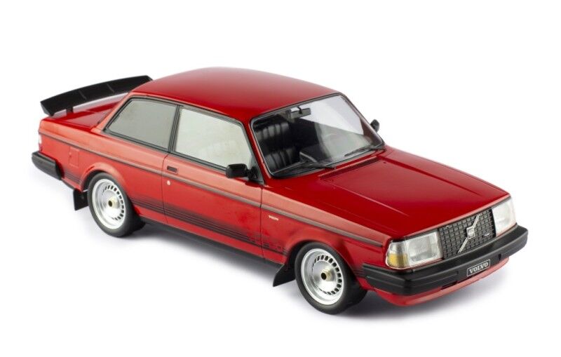 IXO Models 1/18 VOLVO 240 TURBO "CUSTOM" RED - 1986 IXO Models
