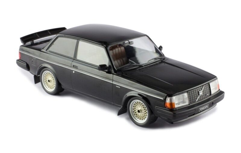 IXO Models 1/18 VOLVO 240 TURBO "CUSTOM" BLACK - 1986 IXO Models