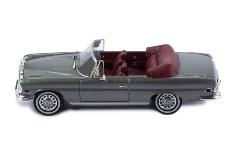 IXO Models 1/43 Mercedes-Benz 280 SE 3.5 (W111) 1969 Metallic Grey IXO Models