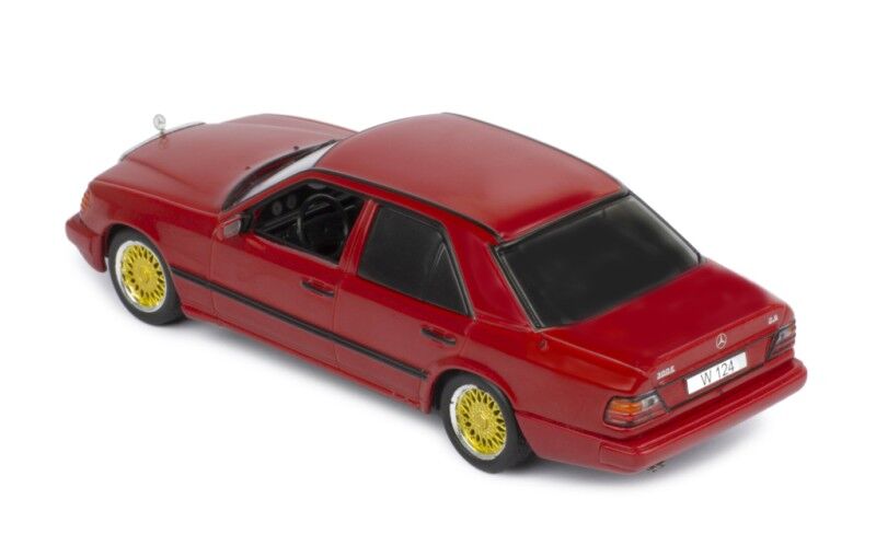 IXO Models 1/43 Mercedes-Benz 300 E (W124) 1984 Red IXO Models