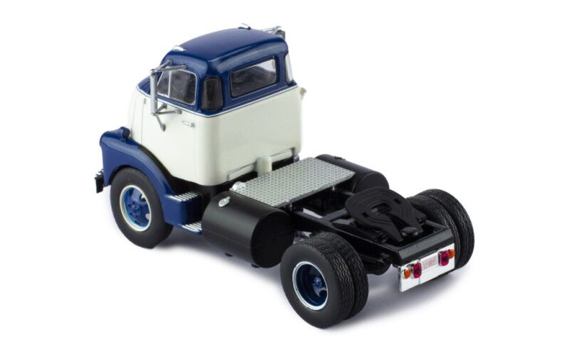 IXO Models 1/43 GMC 950 COE 1954 White And Blue