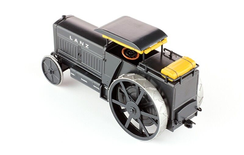 IXO Models 1/43 Larz Heereszugmaschine Typ Ld 1916