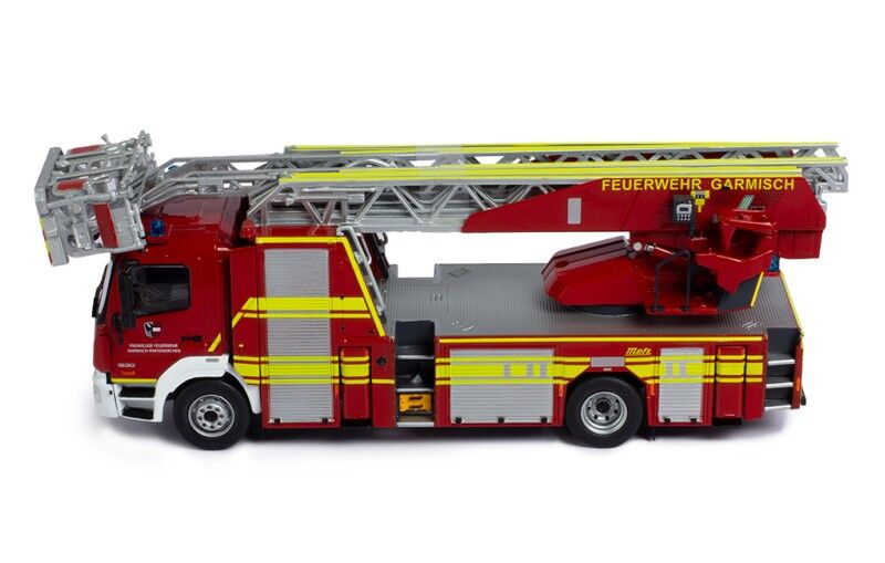IXO Models 1/43 Mercedes-Benz Atego Dlk 23/12  Feuerwehr Garmisch IXO Models