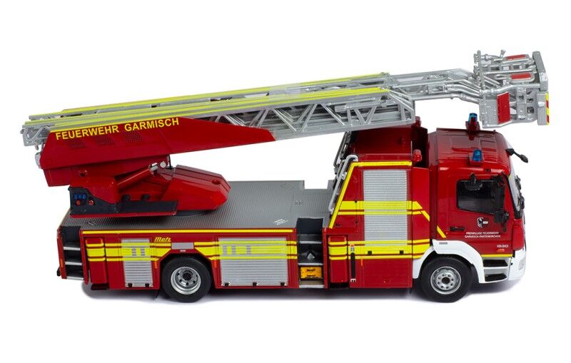 IXO Models 1/43 Mercedes-Benz Atego Dlk 23/12  Feuerwehr Garmisch IXO Models