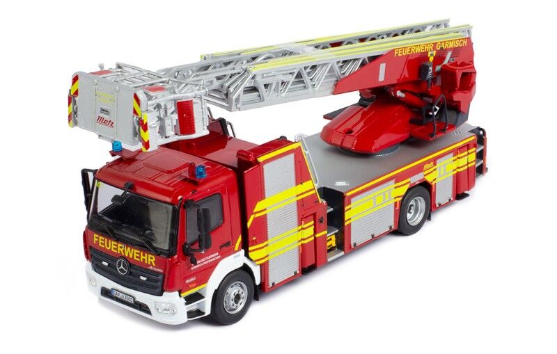 IXO Models 1/43 Mercedes-Benz Atego Dlk 23/12  Feuerwehr Garmisch IXO Models