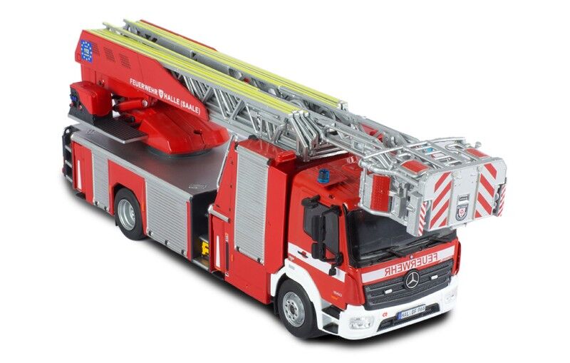 IXO Models 1/43 Mercedes-Benz Atego  Dla(K)23/12 Feuerwehr Halle (Saale) IXO Models