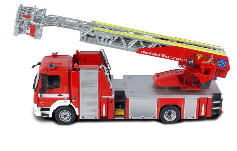 IXO Models 1/43 Mercedes-Benz Atego  Dla(K)23/12 Feuerwehr Halle (Saale) IXO Models