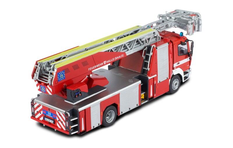IXO Models 1/43 Mercedes-Benz Atego  Dla(K)23/12 Feuerwehr Halle (Saale) IXO Models