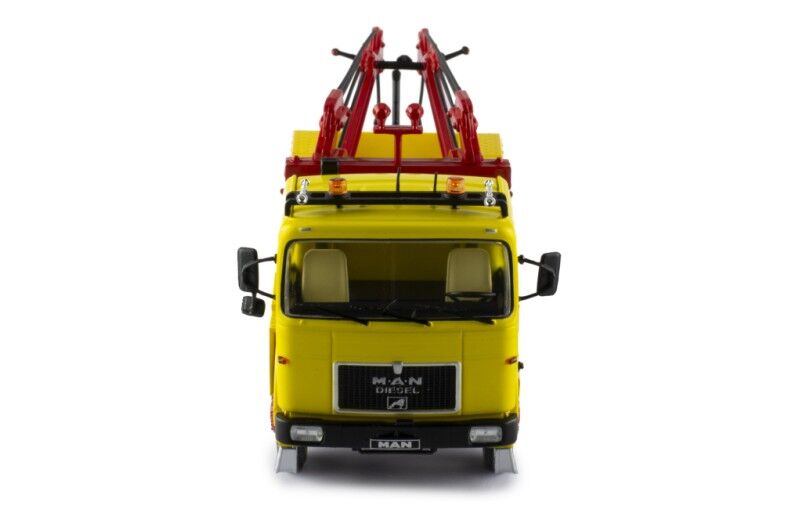 IXO Models 1/43 MAN F8 26.281 Tow Truck - Yellow