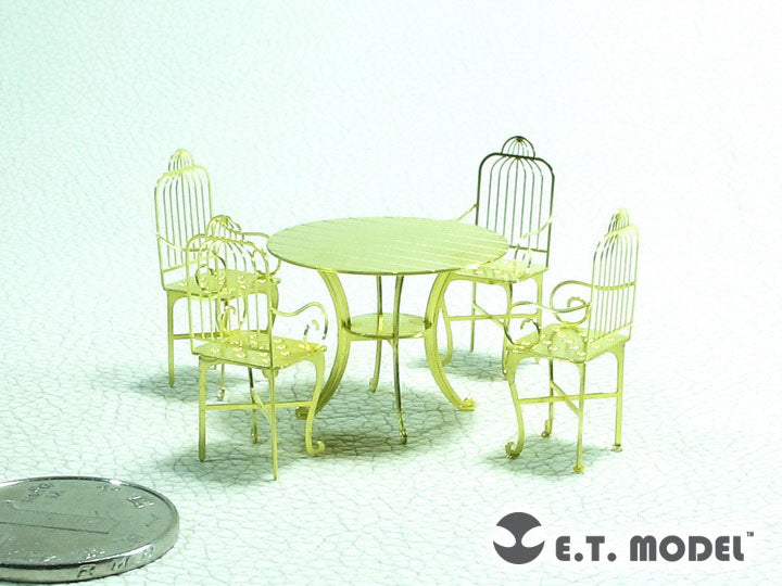 E.T. Model 1/35 Dining table and chairs Type.1