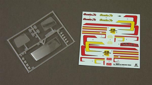 Italeri 1/24 US WRECKER TRUCK Plastic Model Kit Italeri