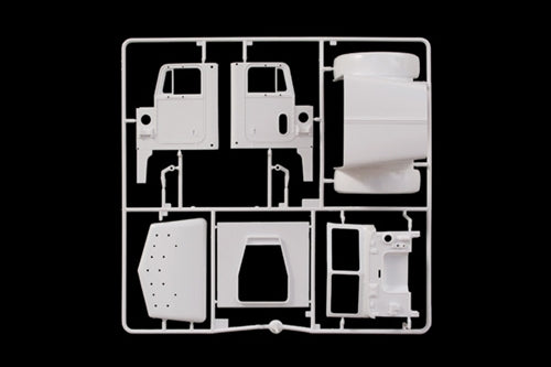 Italeri 1/24 PETERBILT 378 ''Long Hauler'' Plastic Model Kit Italeri