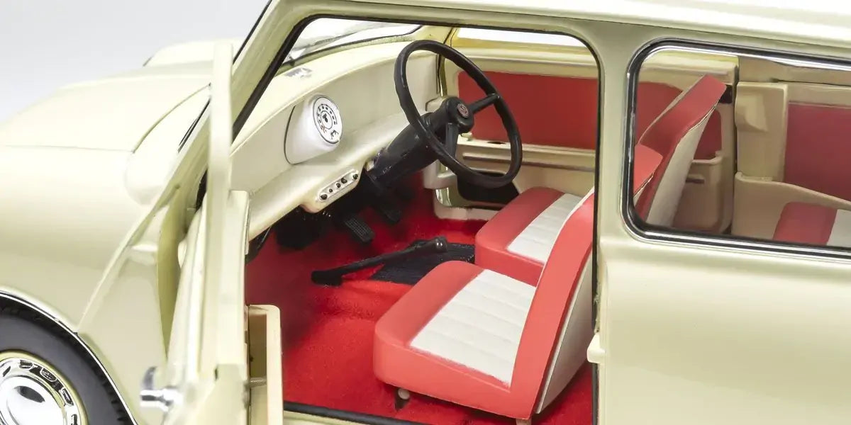 Kyosho 1/18 Morris Mini Minor Old English White Diecast Model Car Kyosho