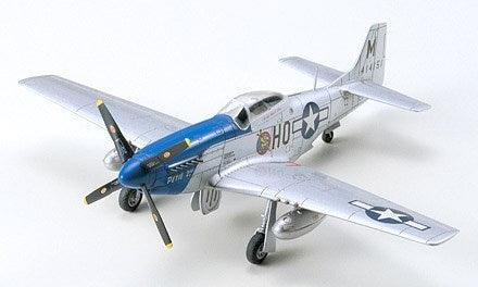 Tamiya 1:72 North American P-51D Mustang Plastic Model Kit Tamiya