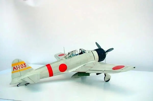 Trumpeter 1/24 A6M2b Model 21 zero fighter Plastic Model Kit Trumpeter