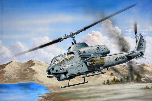 Trumpeter 1/35 AH-1W Super Cobra  Plastic Model Kit Trumpeter