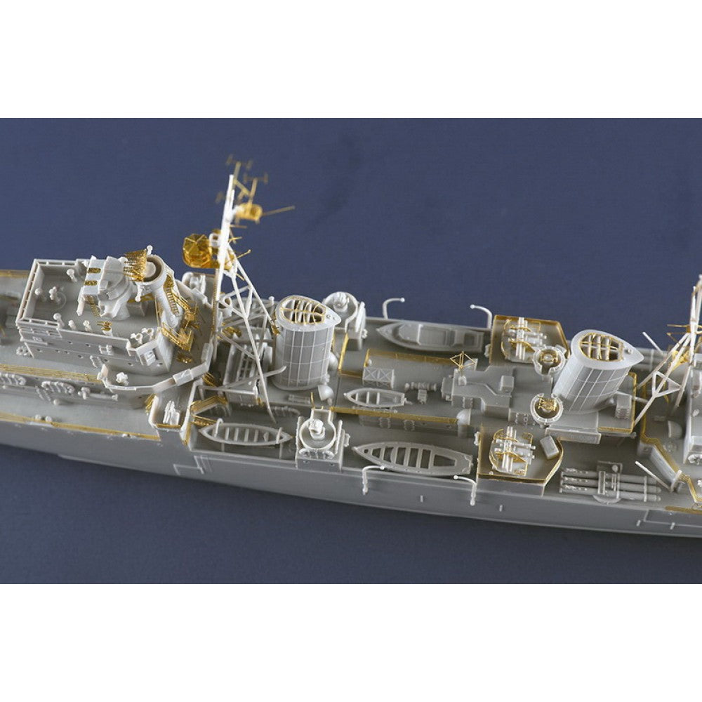 Trumpeter 1/350 HMS Argonaut Plastic Model Kit