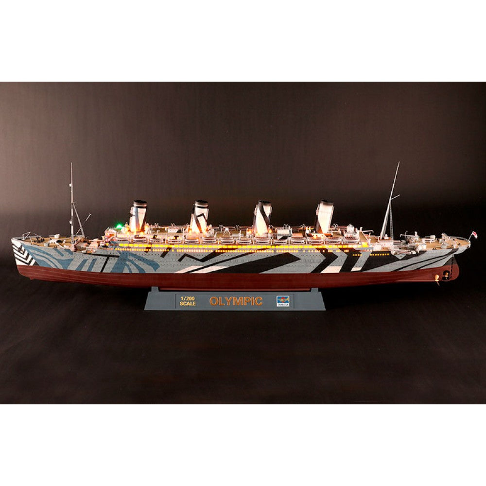 Trumpeter 1/200 Olympic & Britannic light sets Plastic Model Kit