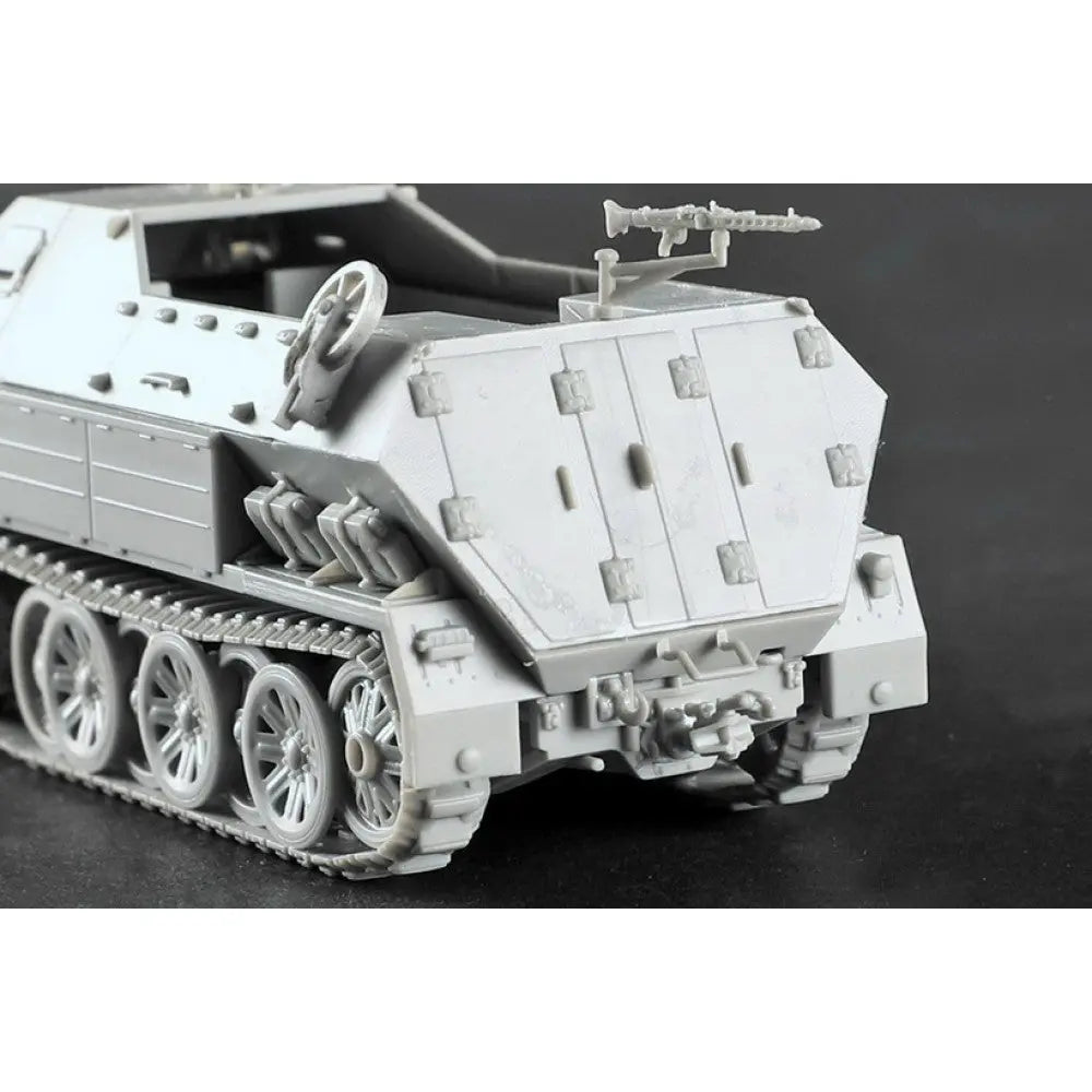 Trumpeter 1/72 Sd.Kfz.8 Gepanzerte 12t Plastic Model Kit Trumpeter