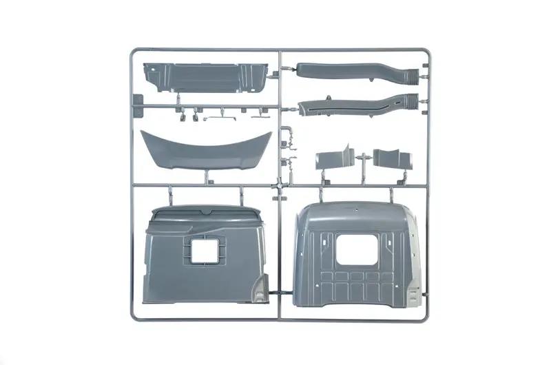 Italeri 1/24 Mercedes-Benz Actros MP4 Big Space Grand Prix Edition Plastic Model Kit