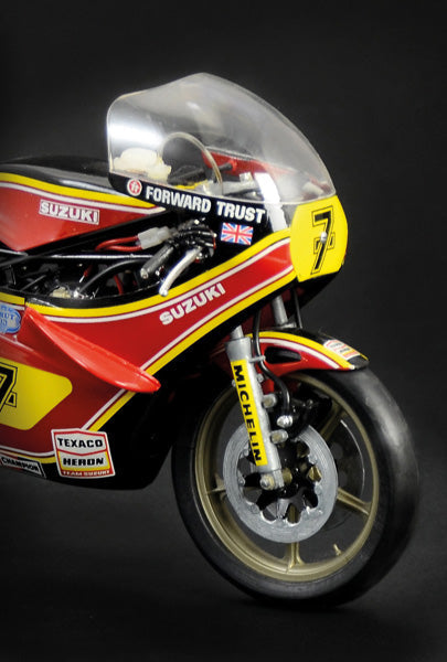 Italeri 1/9 Suzuki RG 500 XR27 Plastic Model Kit Italeri