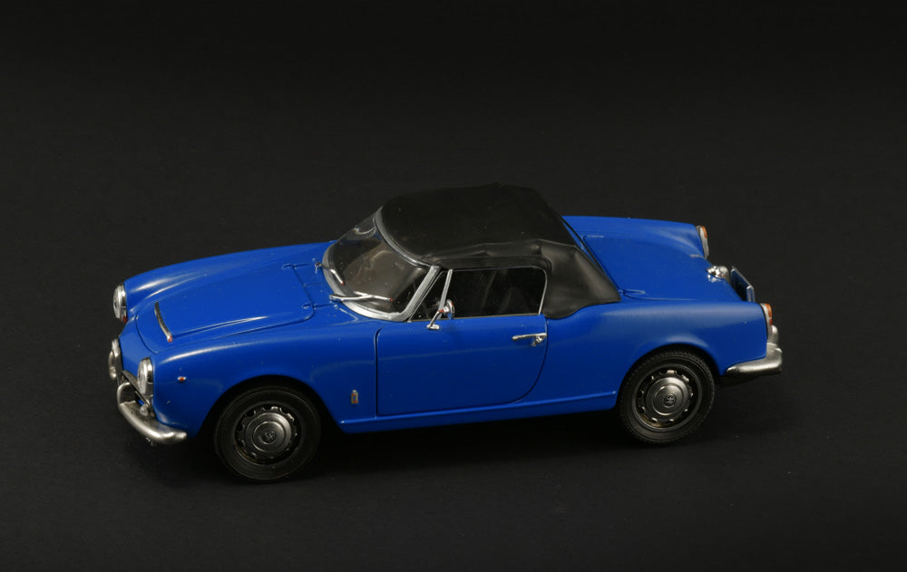 Italeri 1:24 Alfa Romeo Giulia 1600 Spider Plastic Model Kit Italeri