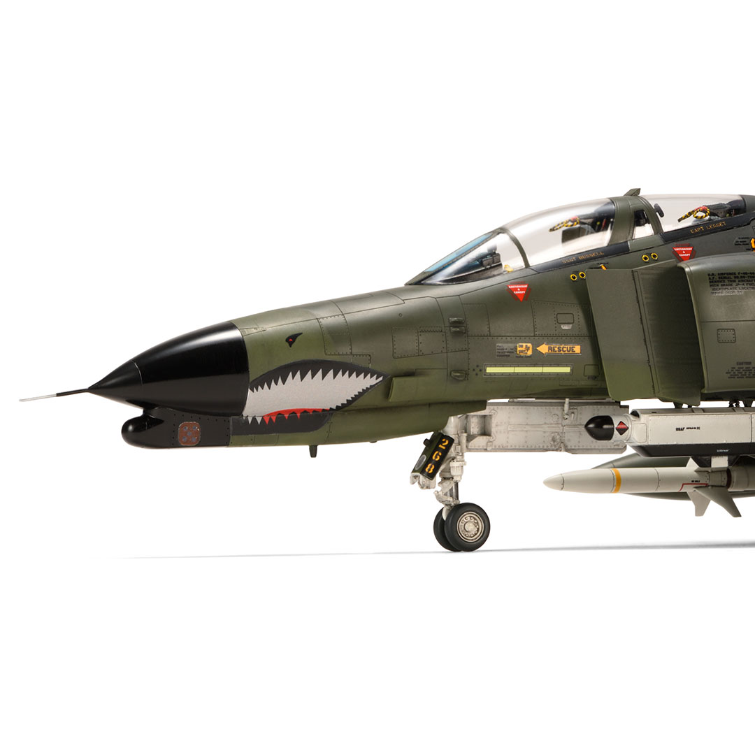 Zoukei Mura 1/48 F-4G Phantom II Wild Weasel V Plastic Model Kit