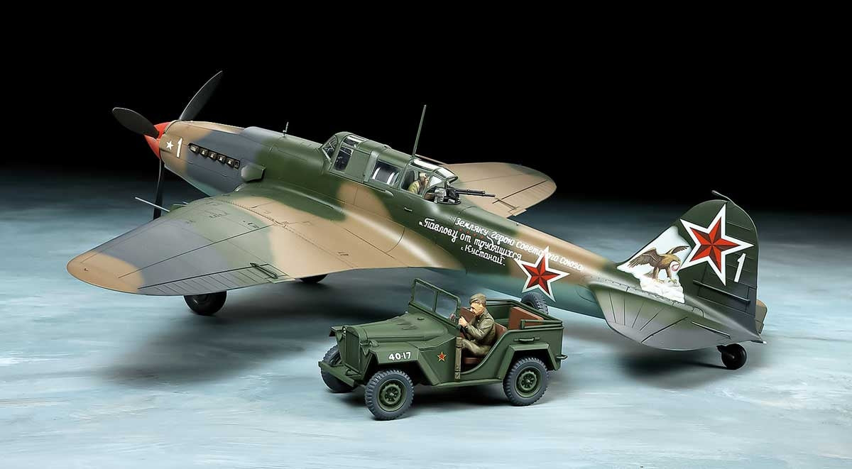 Tamiya 1/48 IL-2 Shturmovik & GAZ-67B set